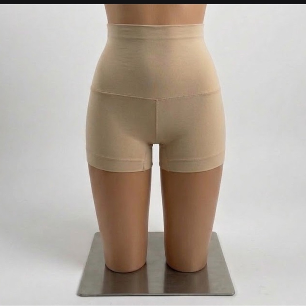 NWT Maidenform High-Waist Shaping Shorts in Beige
